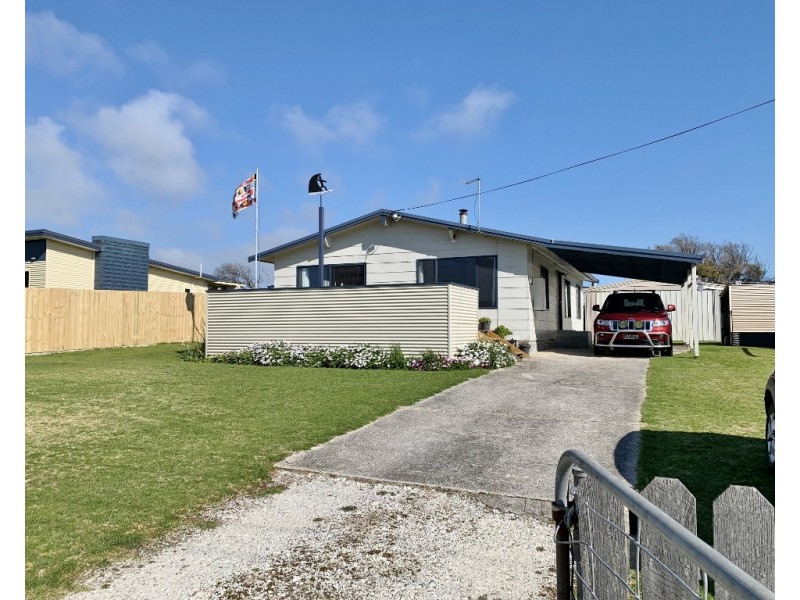 15 Scott Street, Lulworth TAS 7252