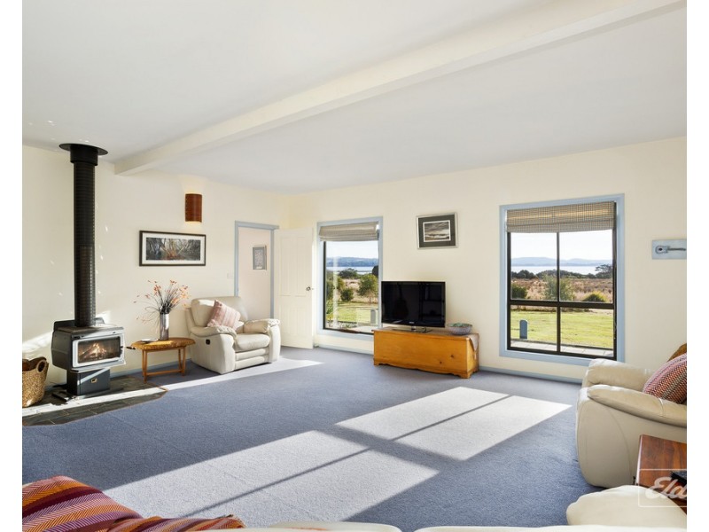 1069 Windermere Road, Swan Bay TAS 7252