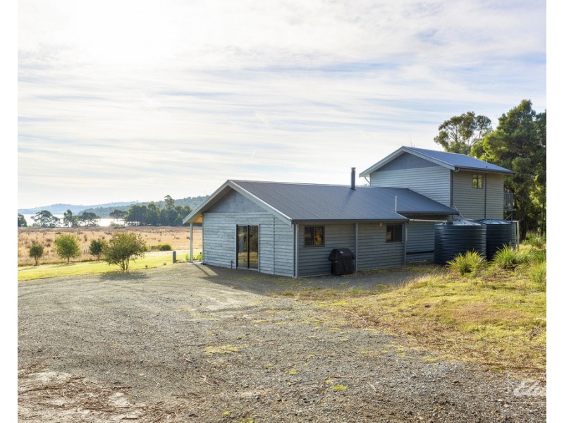 1069 Windermere Road, Swan Bay TAS 7252