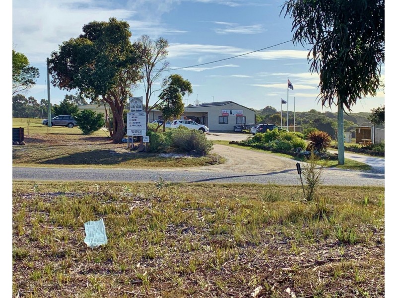 12 Fairway Avenue, Lulworth TAS 7252