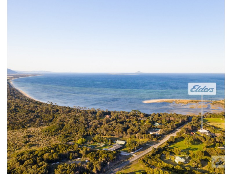 36 Bluff Road, Whitemark TAS 7255