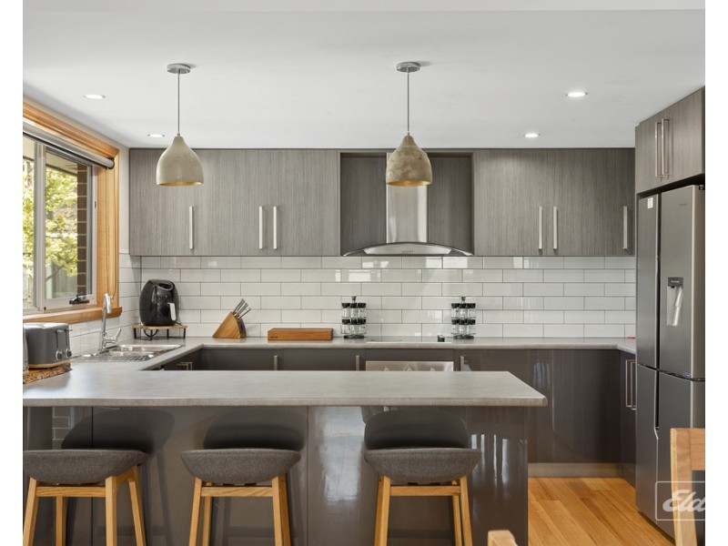 23 CARILLION COURT, Newnham TAS 7248