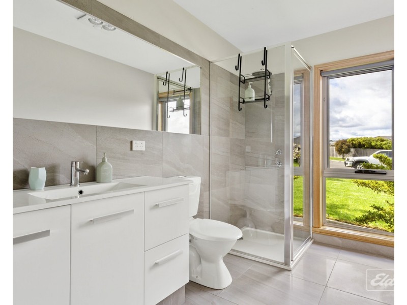 23 CARILLION COURT, Newnham TAS 7248