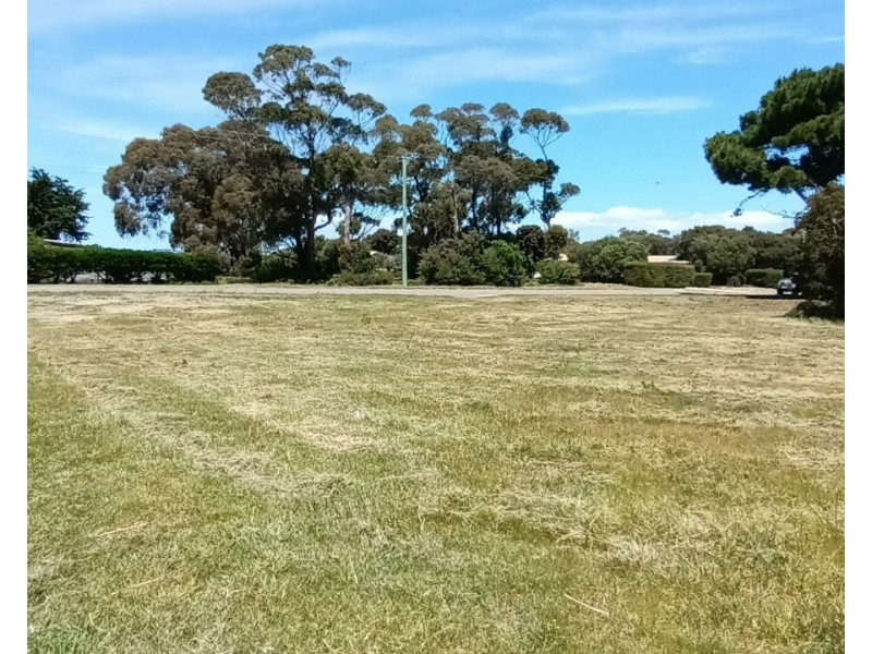 17 Barr Street, Lady Barron TAS 7255