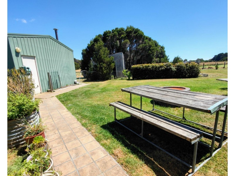 883 Coast Road, Lady Barron TAS 7255