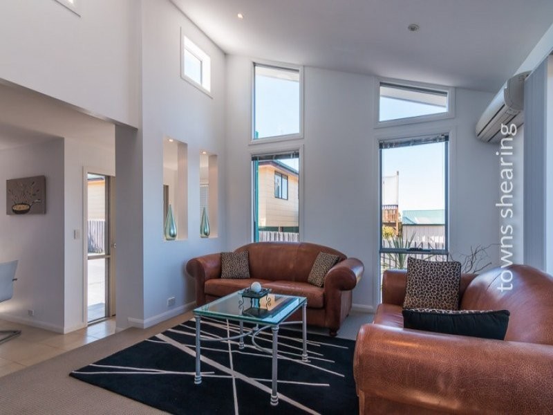 2/3 Murray Street, Bridport TAS 7262