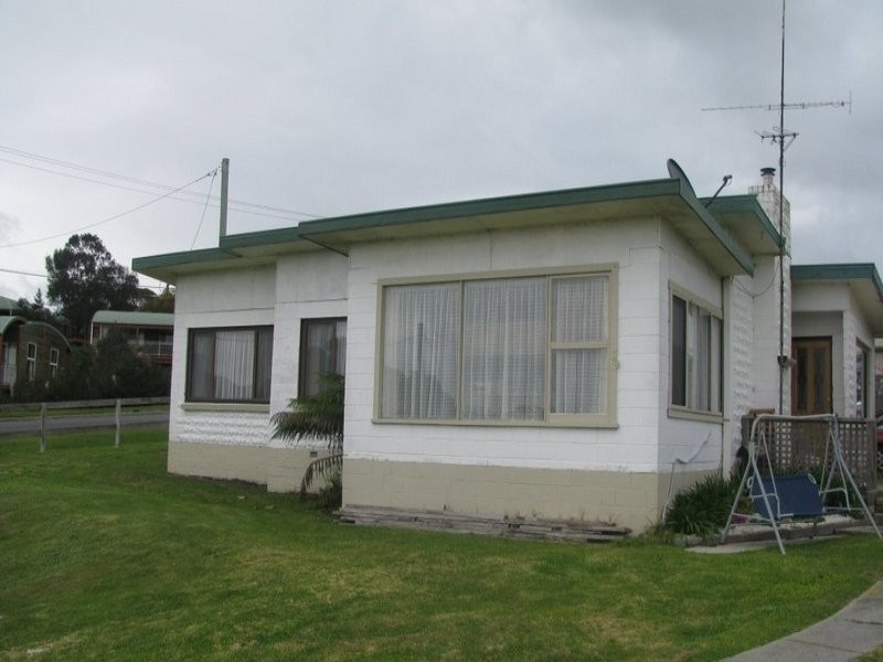 2-4 Francis Street, Bridport TAS 7262