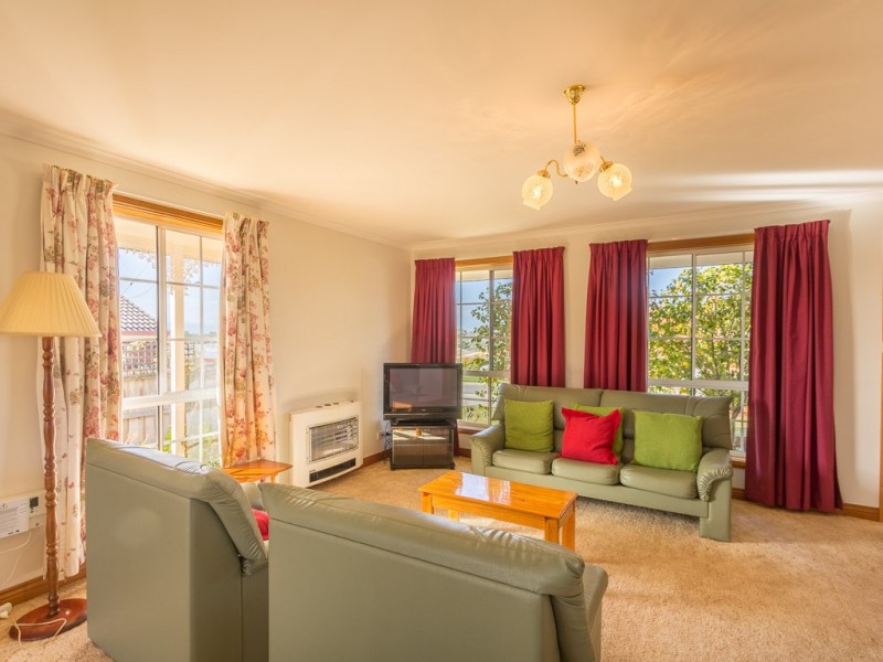 6 Sarah Court, Summerhill TAS 7250