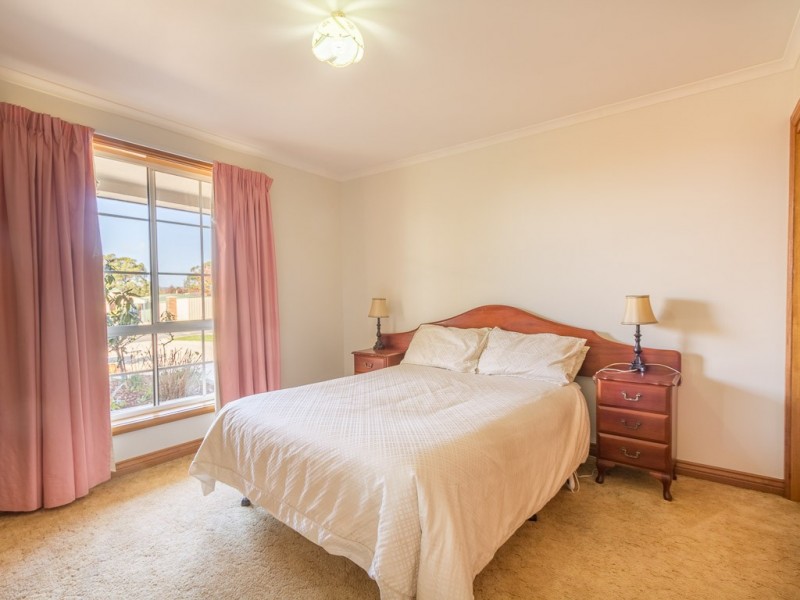 6 Sarah Court, Summerhill TAS 7250