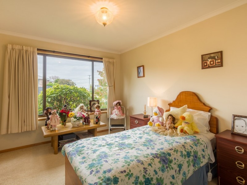 32 Vermeer Avenue, Newnham TAS 7248