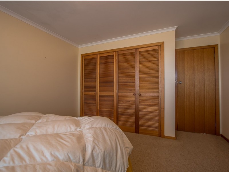 1, 2 and 3/37 Bishops Drive, Newnham TAS 7248