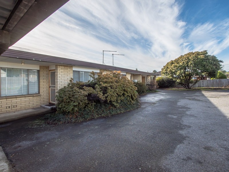 1, 2 and 3/37 Bishops Drive, Newnham TAS 7248