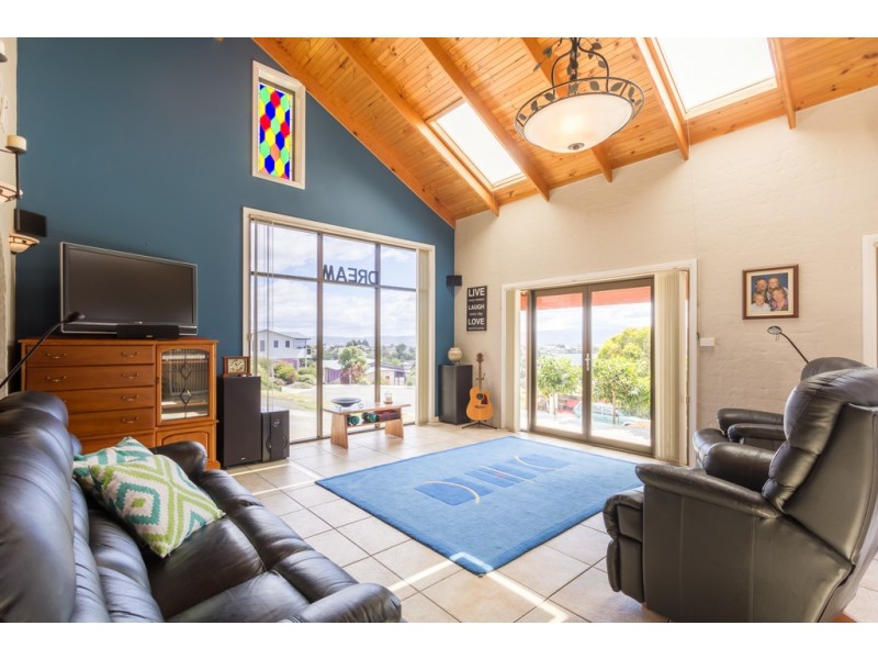 2 NICHOLS STREET, Kings Meadows TAS 7249