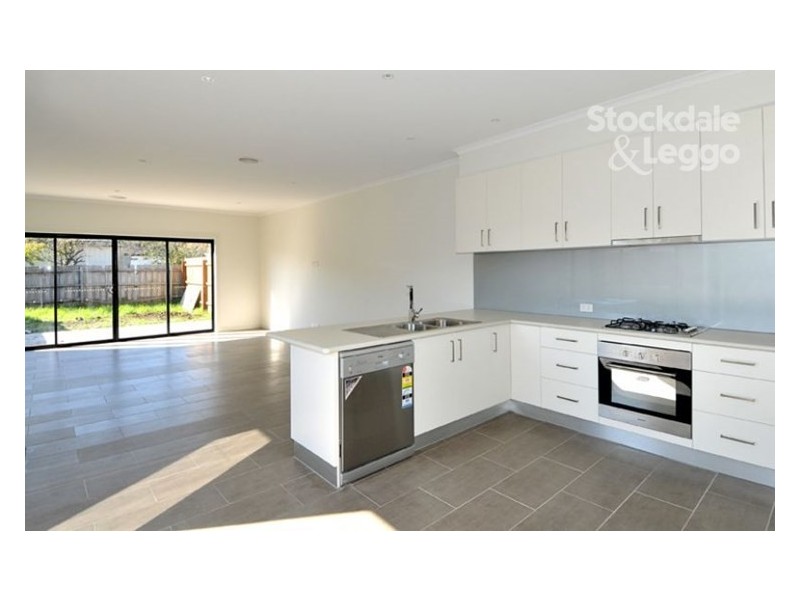 1/180 Melbourne Ave, Glenroy VIC 3046