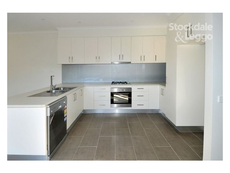 1/180 Melbourne Ave, Glenroy VIC 3046