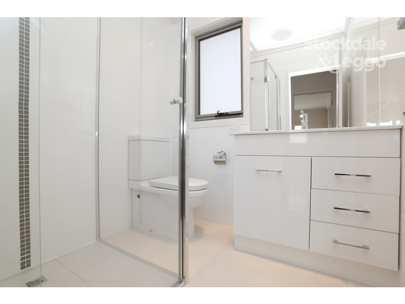 2/12 Stewart Street, Pascoe Vale VIC 3044