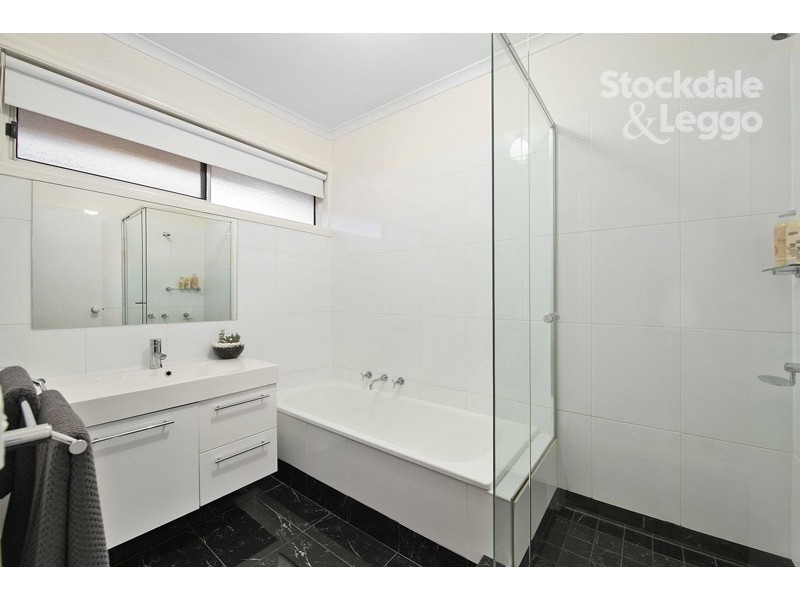 11 Cross Terrace, Glenroy VIC 3046