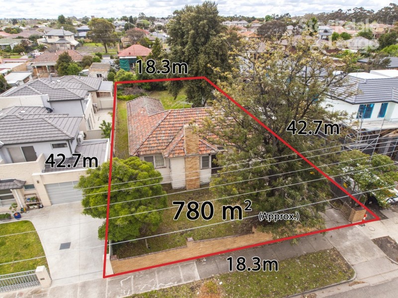 20 Lex Grove, Oak Park VIC 3046