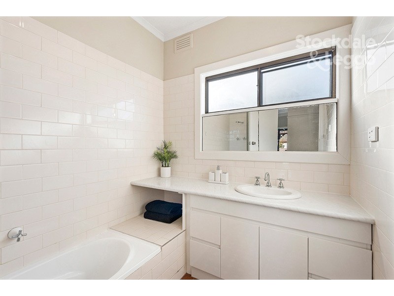 24 Talbot Street, Hadfield VIC 3046