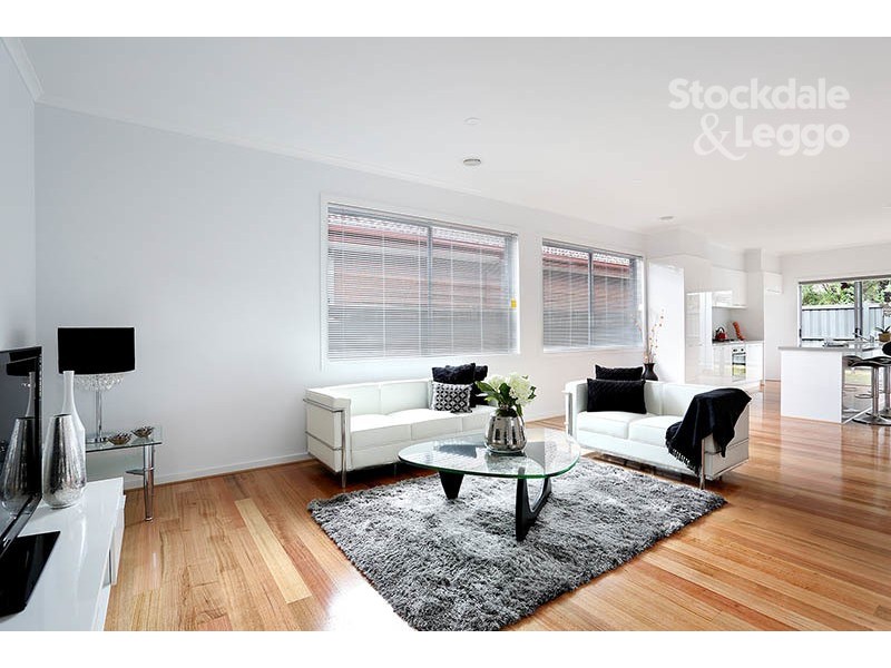 2/13 Becket Street South, Glenroy VIC 3046