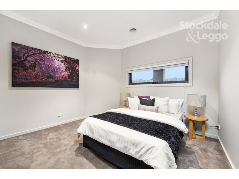 4/13 Sylvester Street, Oak Park VIC 3046