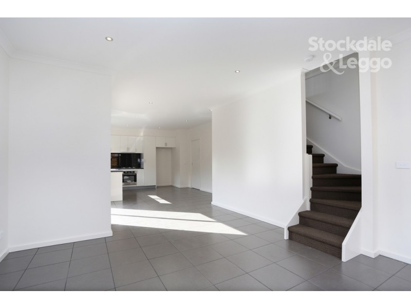 2/146 Hilton Street, Glenroy VIC 3046