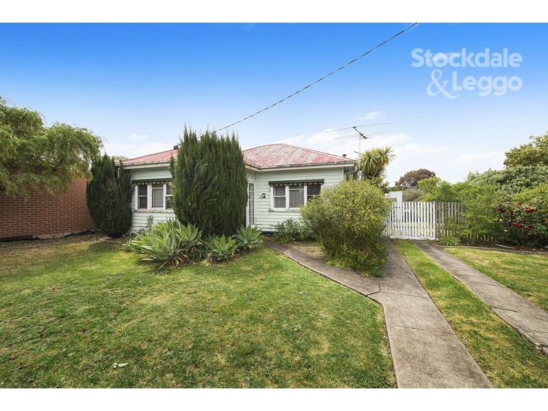 24 Hartington Street, Glenroy VIC 3046