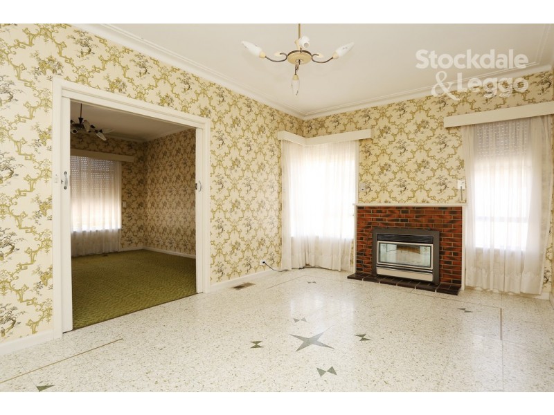 39 Melbourne Avenue, Glenroy VIC 3046