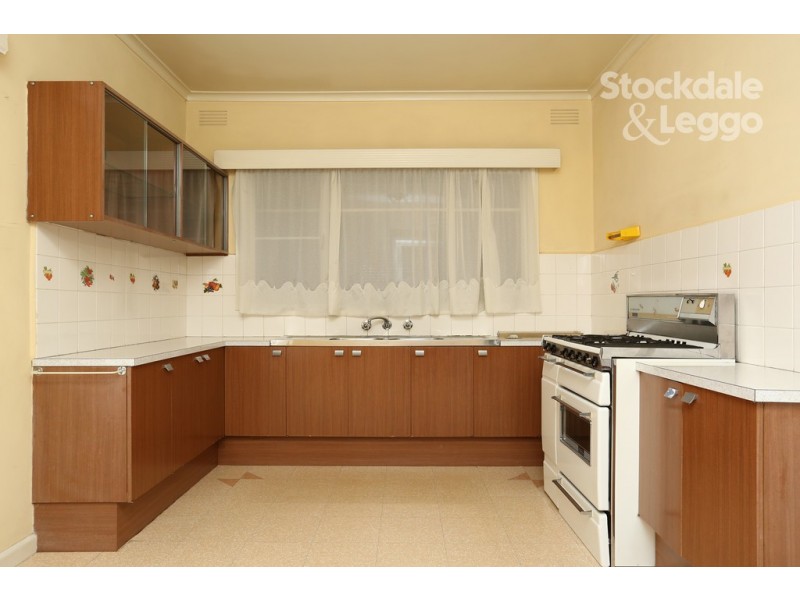 39 Melbourne Avenue, Glenroy VIC 3046