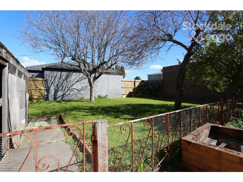 39 Melbourne Avenue, Glenroy VIC 3046