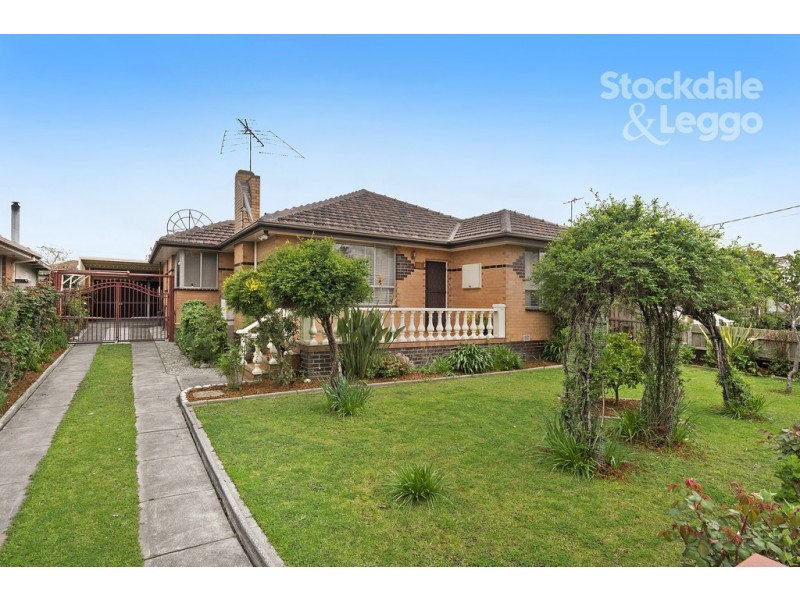 11 Regent Street, Hadfield VIC 3046