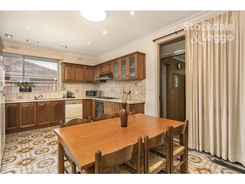 11 Regent Street, Hadfield VIC 3046