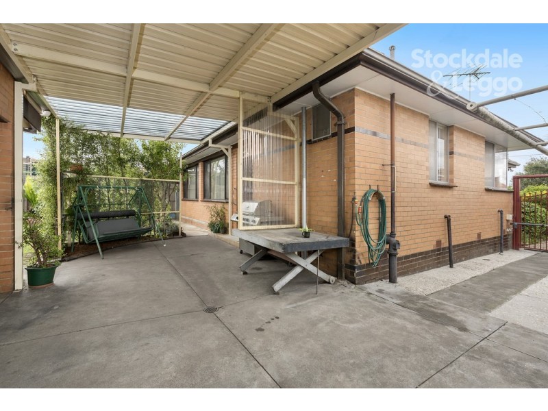11 Regent Street, Hadfield VIC 3046