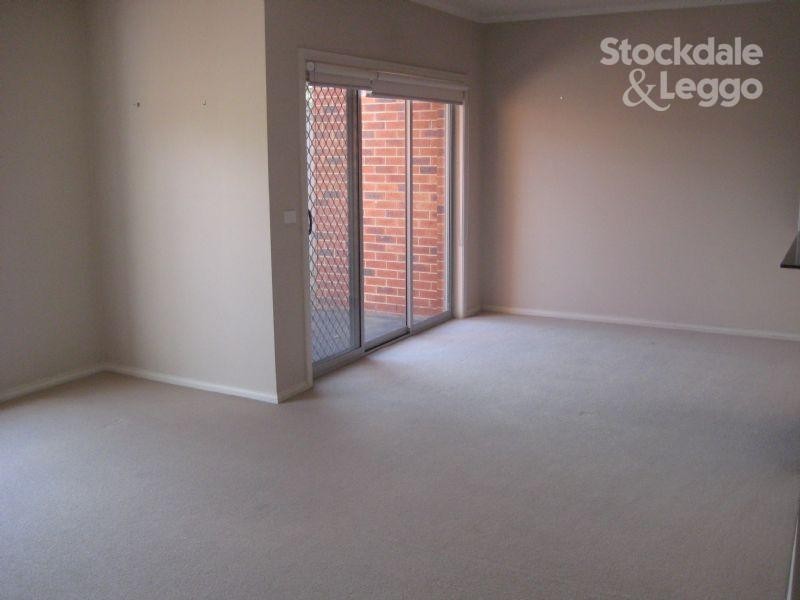 41 Watt Avenue, Oak Park VIC 3046