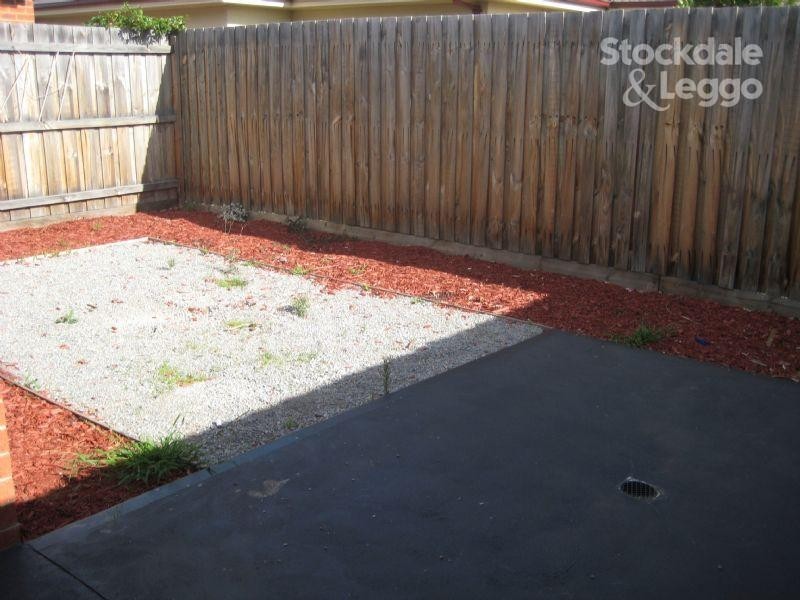 41 Watt Avenue, Oak Park VIC 3046