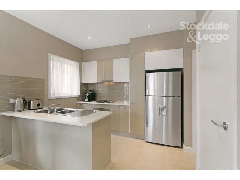 1/10 Leonard Avenue, Glenroy VIC 3046