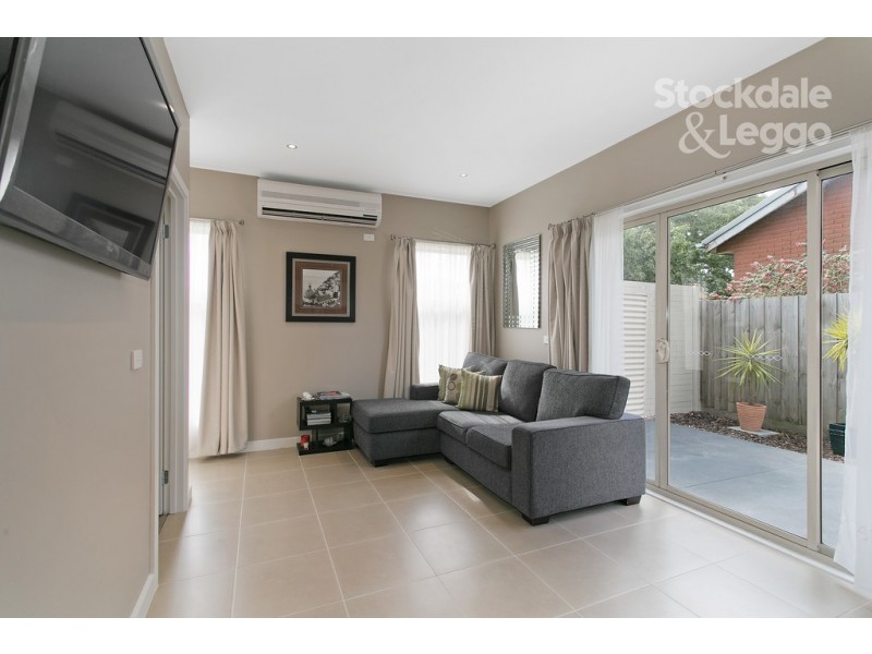 1/10 Leonard Avenue, Glenroy VIC 3046