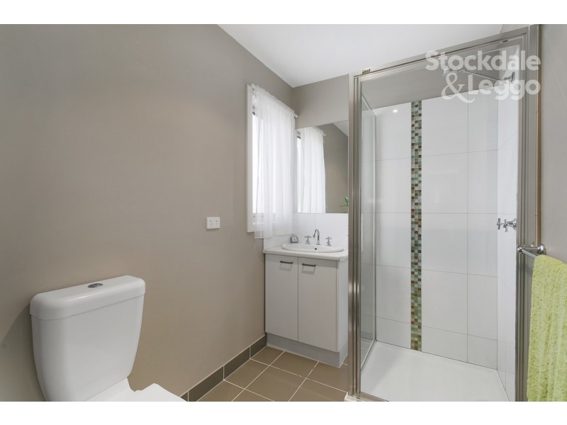 1/10 Leonard Avenue, Glenroy VIC 3046