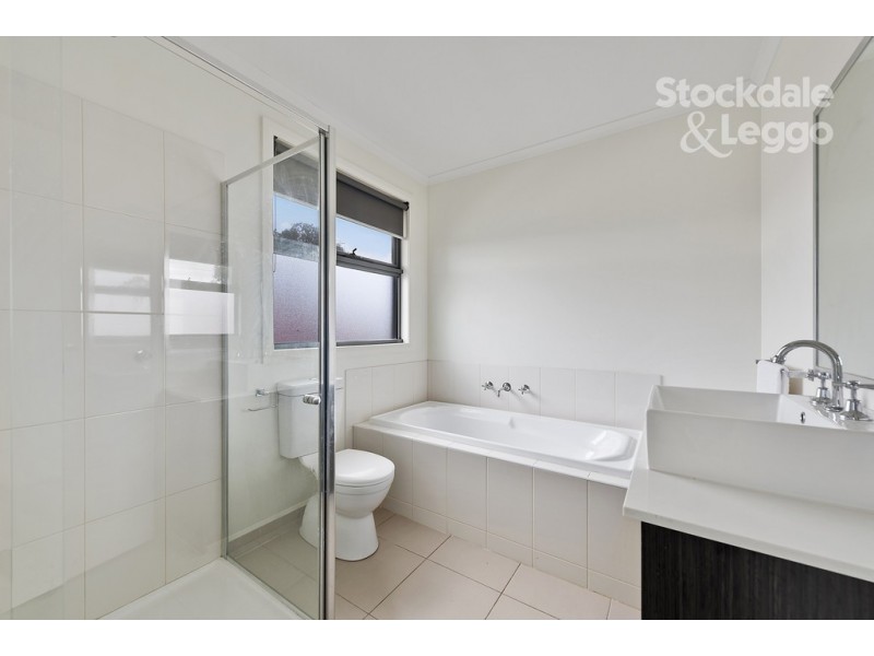 2/3 Howard Court, Glenroy VIC 3046