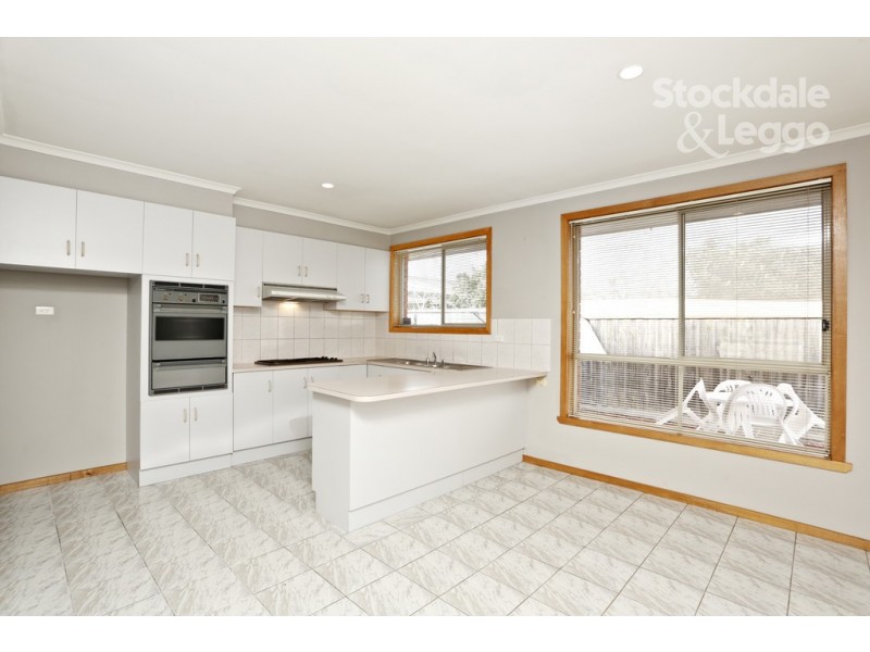 2/3 Geum Street, Hadfield VIC 3046