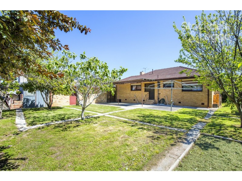 4 Thames Street, Hadfield VIC 3046