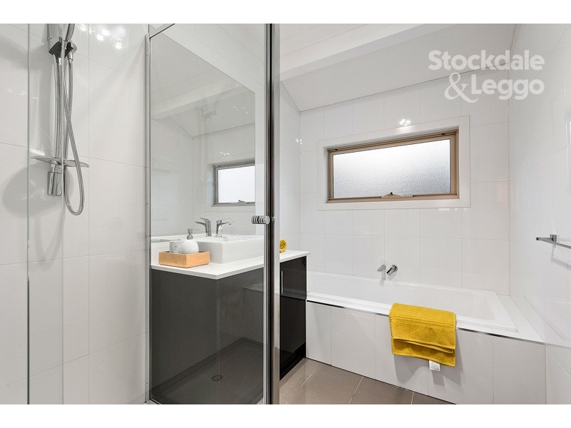 9a St James Street, Hadfield VIC 3046