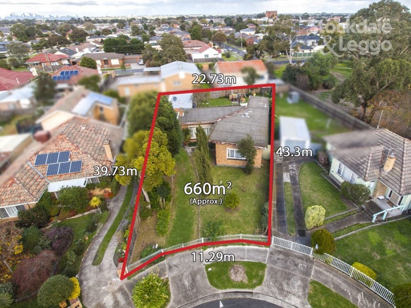 21 Moss Court, Glenroy VIC 3046