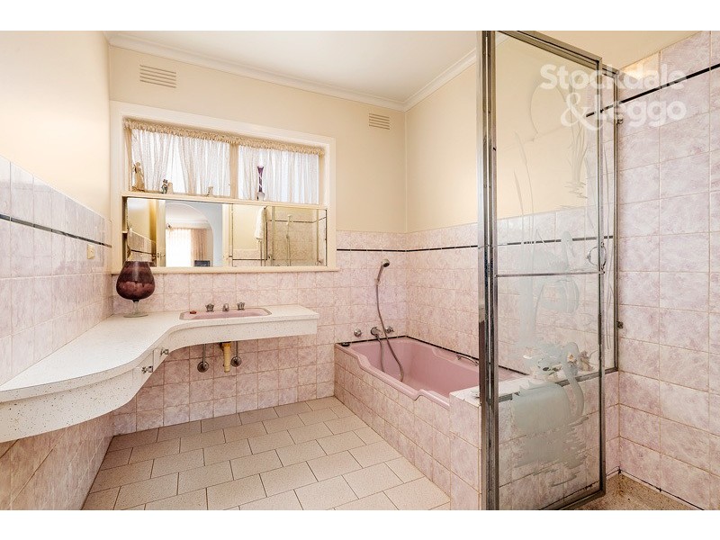 3 Charles Street, Hadfield VIC 3046