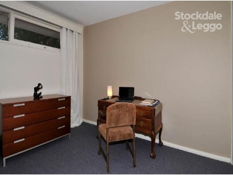 2/11 Currajong Street, Glenroy VIC 3046