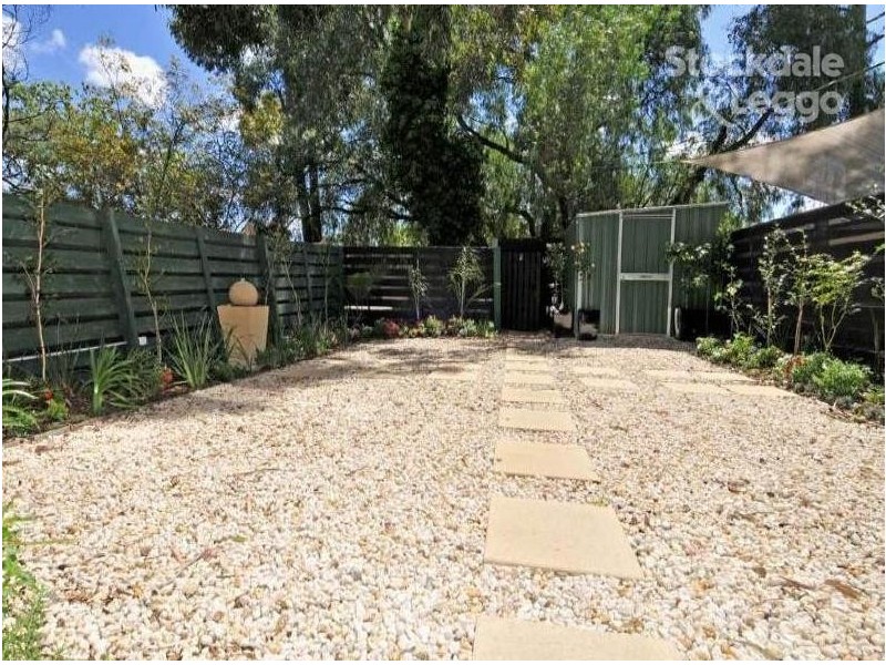 2/11 Currajong Street, Glenroy VIC 3046