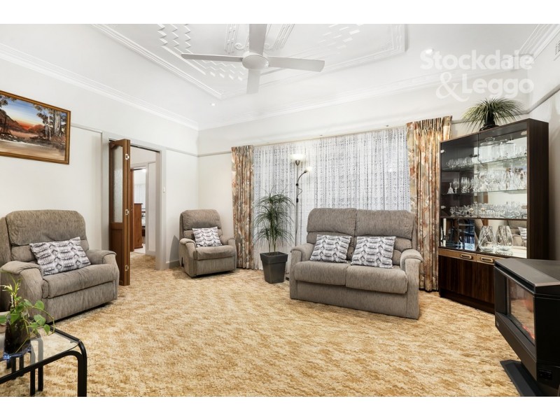 10 Justin Avenue, Glenroy VIC 3046