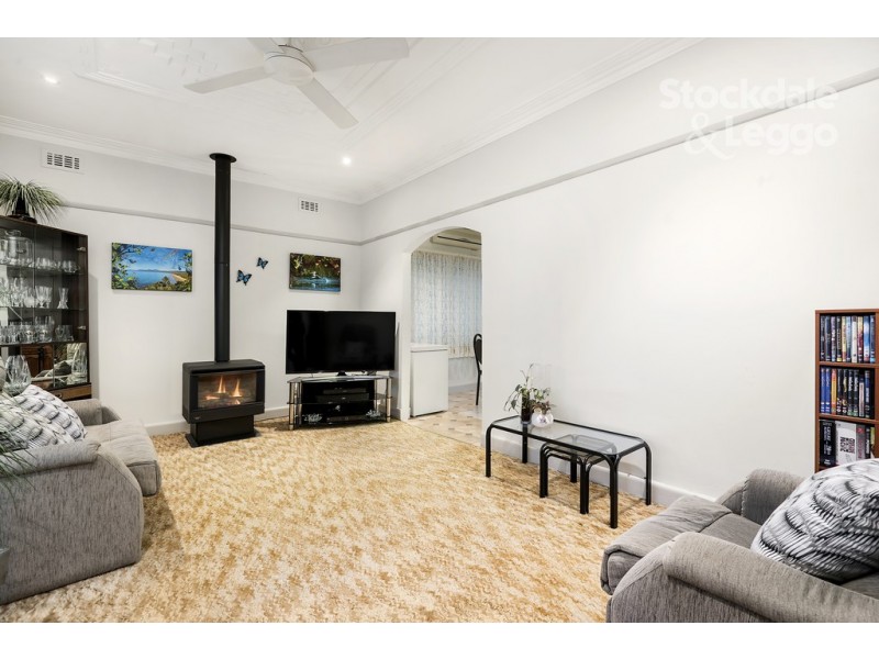 10 Justin Avenue, Glenroy VIC 3046