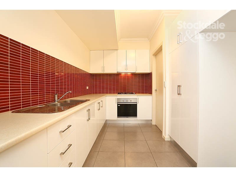 2A Strachan Street, Oak Park VIC 3046
