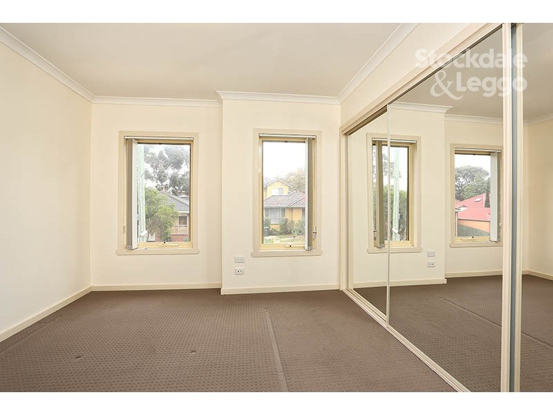 2A Strachan Street, Oak Park VIC 3046